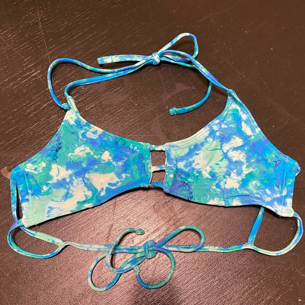 Tie-Dye bikini top!